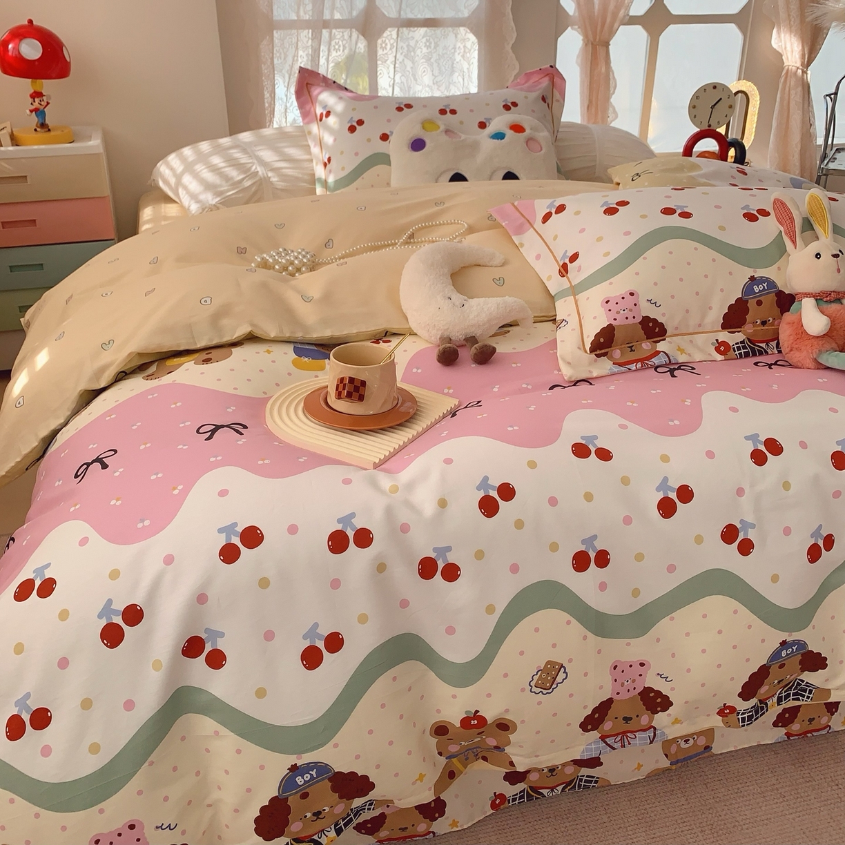 91家纺网 家纺一手货源 找家纺 莱豫家纺 2026新款全棉纯棉小清新印花四件套-第一波 樱桃狗狗