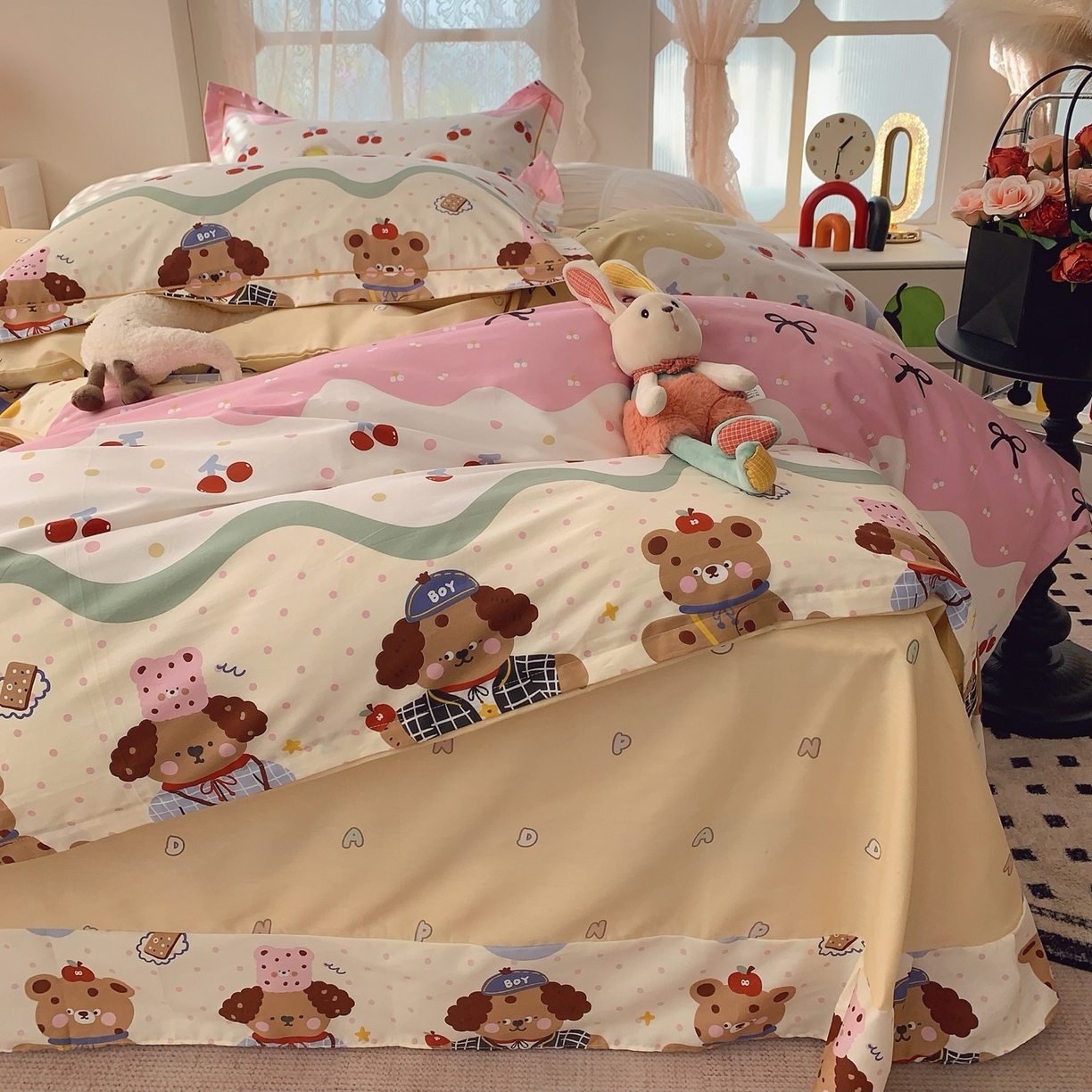 91家纺网 家纺一手货源 找家纺 莱豫家纺 2026新款全棉纯棉小清新印花四件套-第一波 樱桃狗狗