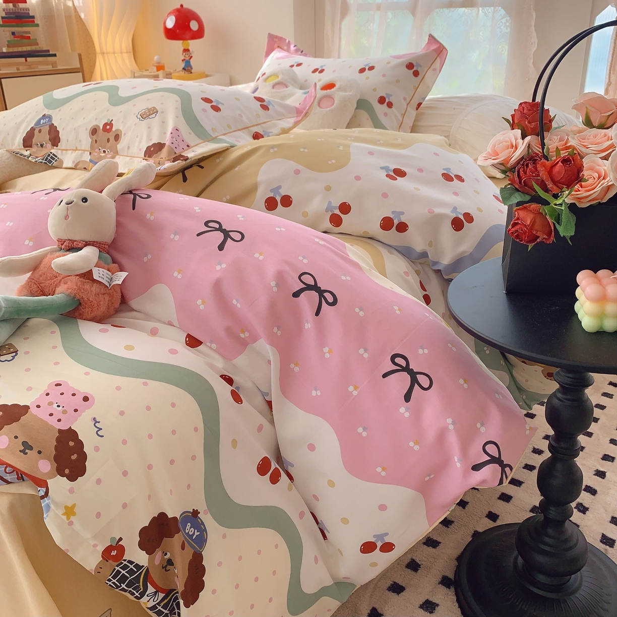 91家纺网 家纺一手货源 找家纺 莱豫家纺 2026新款全棉纯棉小清新印花四件套-第一波 樱桃狗狗