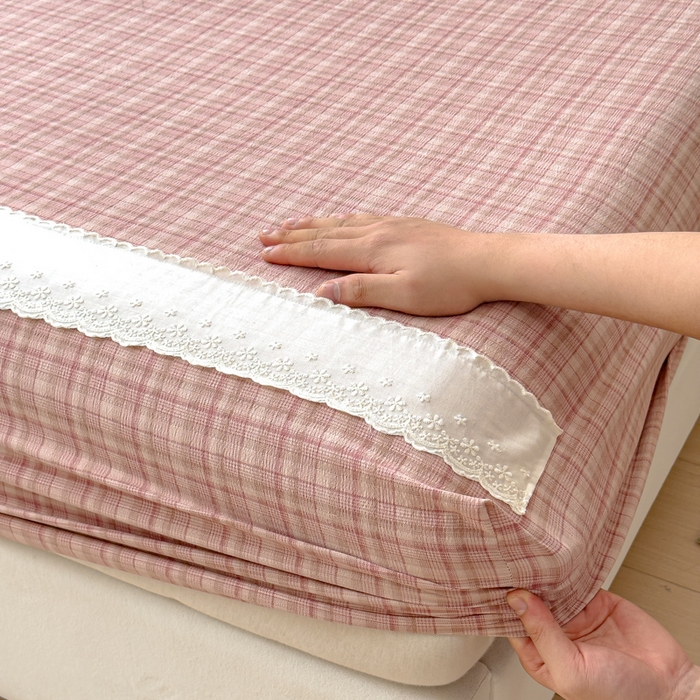 91家纺网 家纺一手货源 找家纺 （总）富阿娜家纺 2026年新款小布袋简约复古花边床笠三件套