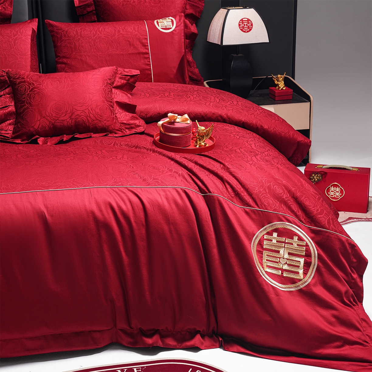 91家纺网 家纺一手货源 找家纺 用心 2026年新款双面长绒棉提花婚庆刺绣四件套 禧爱