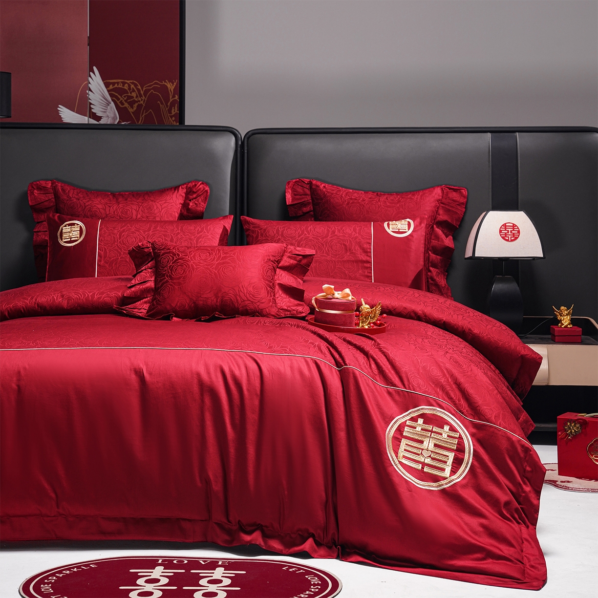 91家纺网 家纺一手货源 找家纺 用心 2026年新款双面长绒棉提花婚庆刺绣四件套 禧爱