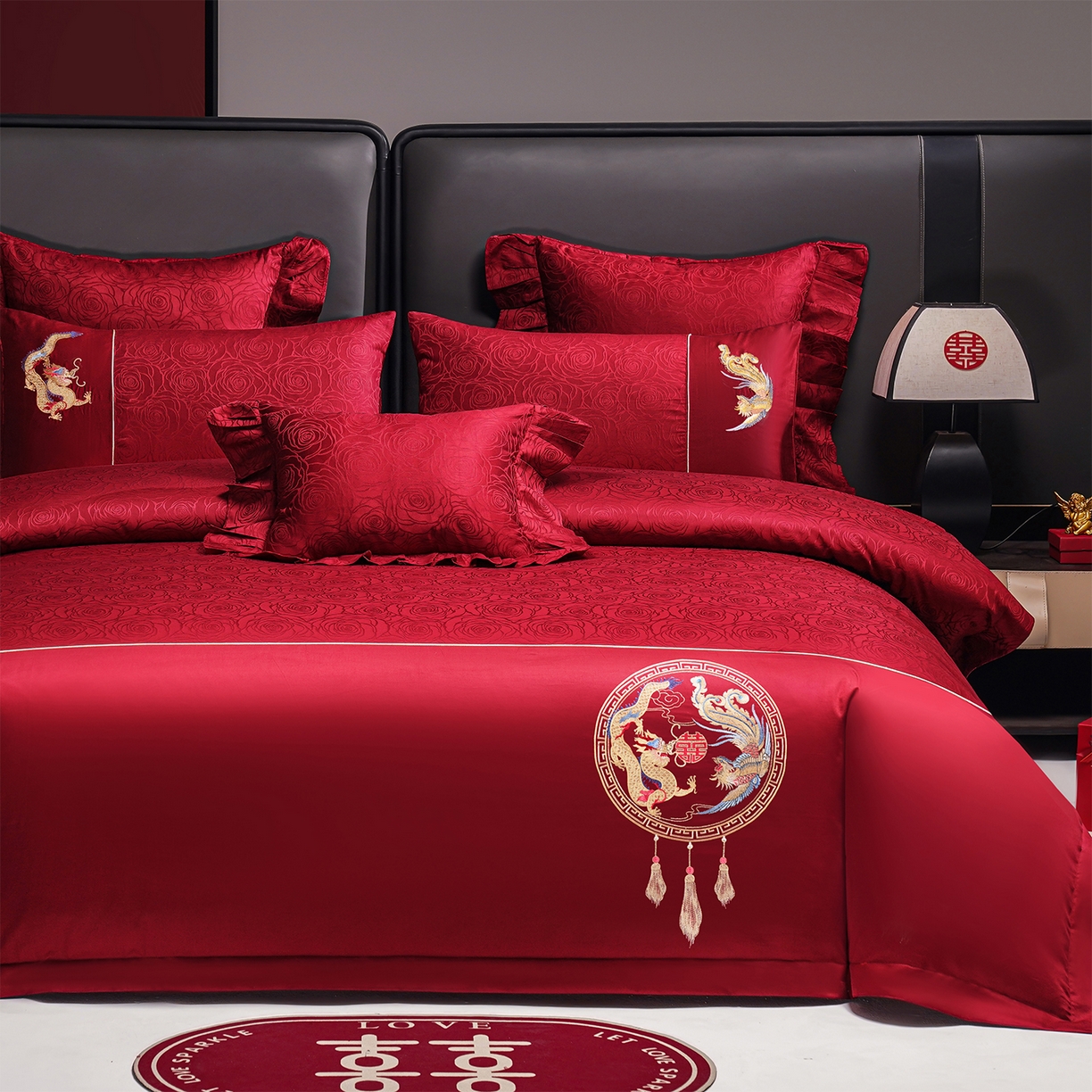 91家纺网 家纺一手货源 找家纺 用心 2026年新款双面长绒棉提花婚庆刺绣四件套 吉祥