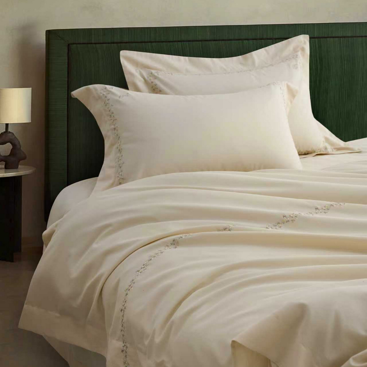 91家纺网 家纺一手货源 找家纺 嘉恋家纺 2025新款东帝兴全棉磨毛绣花四件套-情书系列 情书-米黄