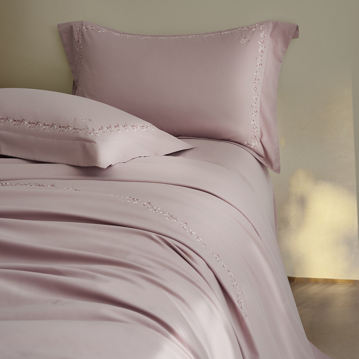 91家纺网 家纺一手货源 找家纺 （总）嘉恋家纺 2025新款东帝兴全棉磨毛绣花四件套-情书系列