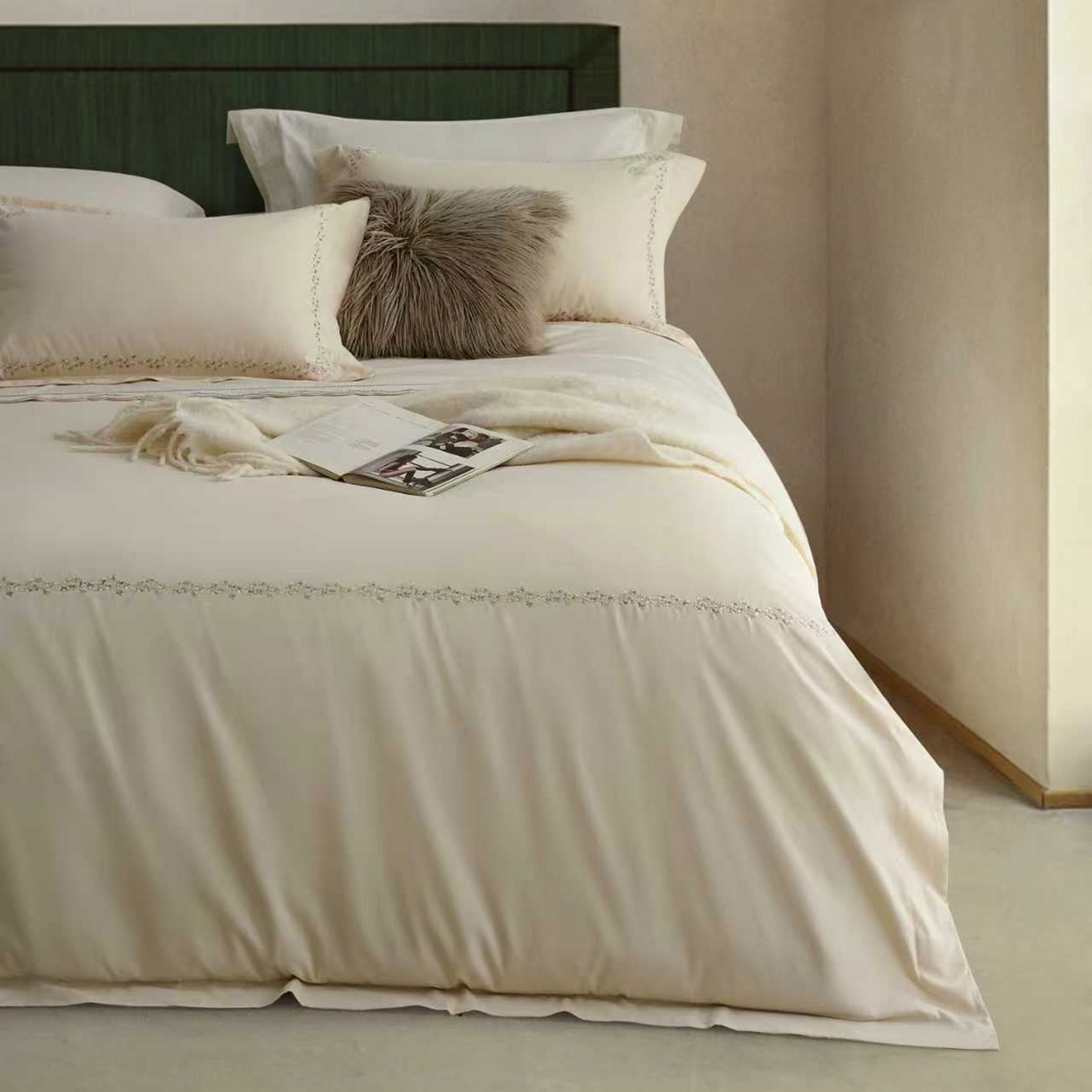 91家纺网 家纺一手货源 找家纺 嘉恋家纺 2025新款东帝兴全棉磨毛绣花四件套-情书系列 情书-米黄