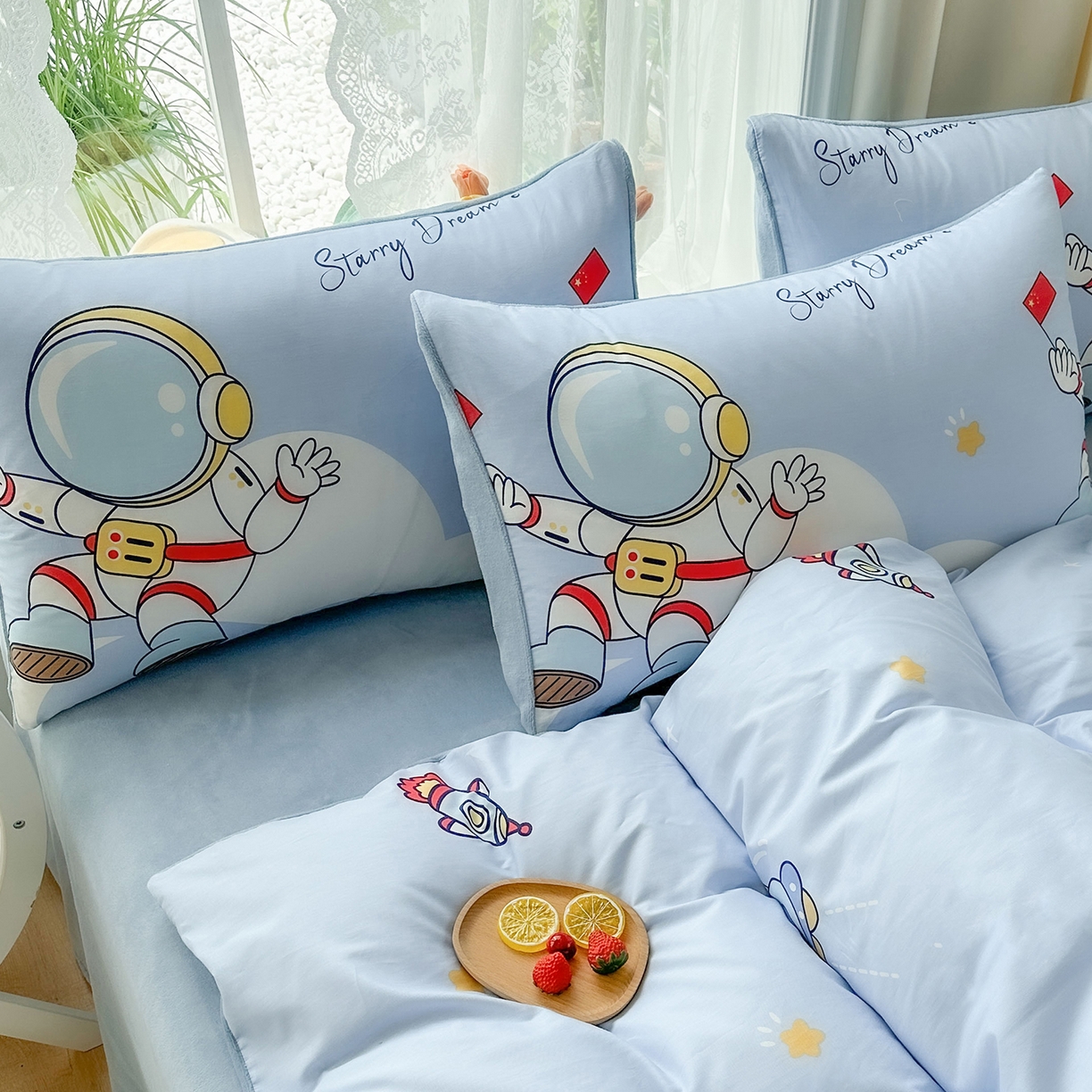 91家纺网 家纺一手货源 找家纺 金鑫汇家纺 2025新款全棉豆豆绒系列单枕套-棉加绒系列 棉加绒-翱翔太空