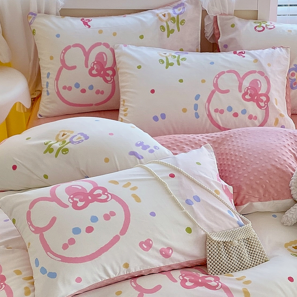 91家纺网 家纺一手货源 找家纺 金鑫汇家纺 2025新款全棉豆豆绒系列单枕套-棉加绒系列 棉加豆豆绒-奇趣小兔