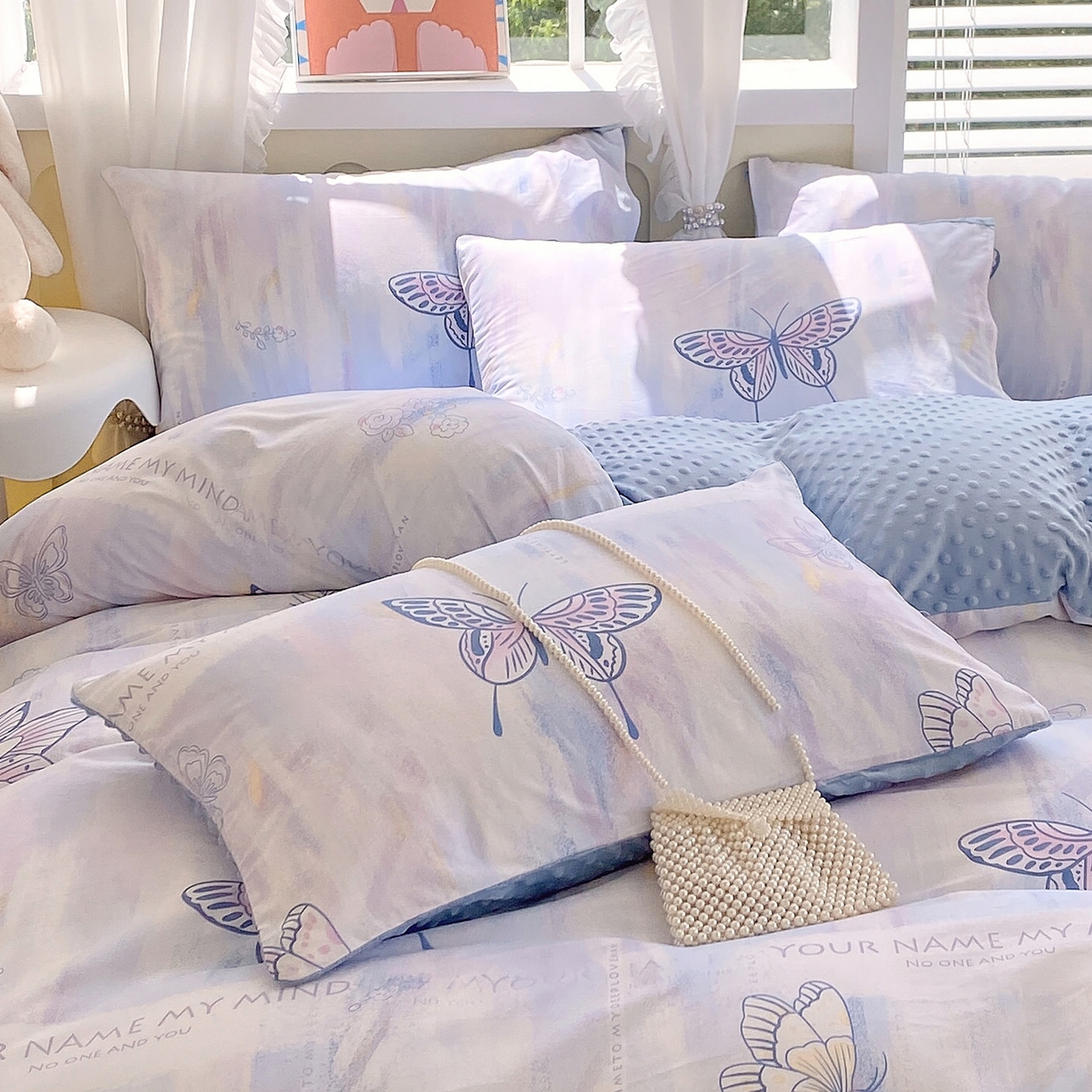 91家纺网 家纺一手货源 找家纺 金鑫汇家纺 2025新款全棉豆豆绒系列单枕套-棉加绒系列 棉加豆豆绒-梦蝶