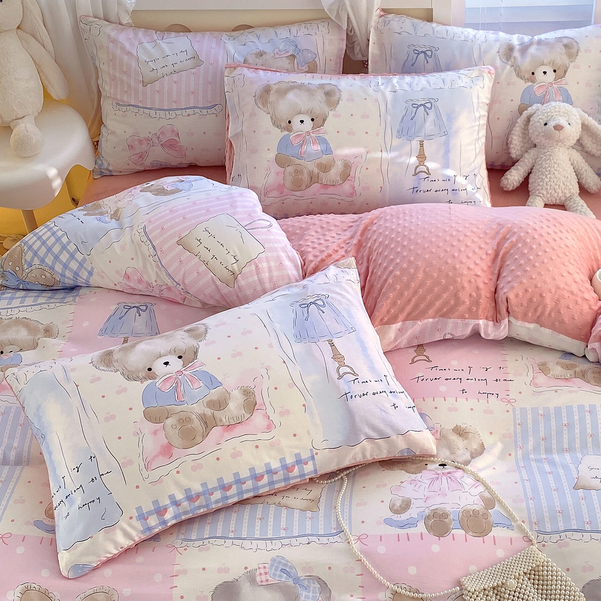 91家纺网 家纺一手货源 找家纺 金鑫汇家纺 2025新款全棉豆豆绒系列单枕套-棉加绒系列 棉加豆豆绒-熊熊精灵