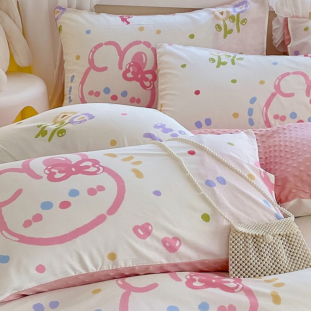 91家纺网 家纺一手货源 找家纺 金鑫汇家纺 2025新款全棉豆豆绒系列单枕套-棉加绒系列 棉加豆豆绒-奇趣小兔