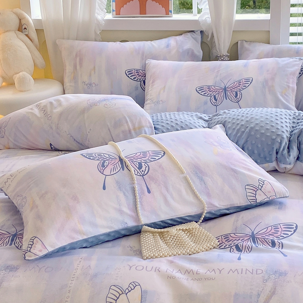 91家纺网 家纺一手货源 找家纺 金鑫汇家纺 2025新款全棉豆豆绒系列单枕套-棉加绒系列 棉加豆豆绒-梦蝶