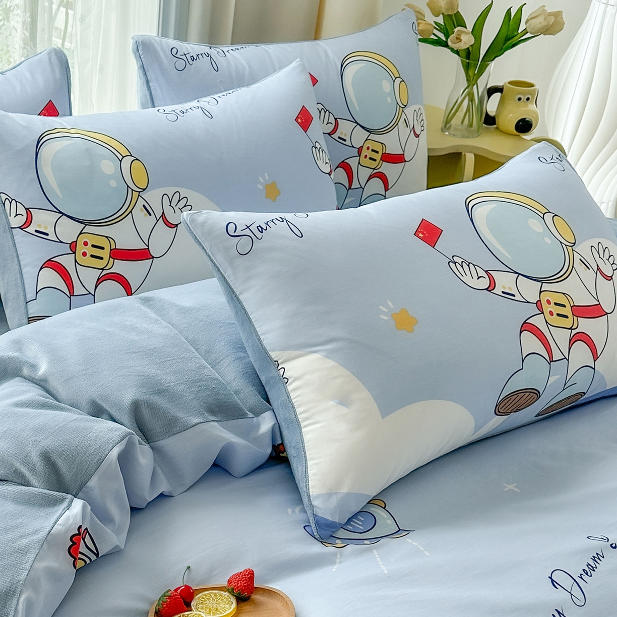 91家纺网 家纺一手货源 找家纺 金鑫汇家纺 2025新款全棉豆豆绒系列单枕套-棉加绒系列 棉加绒-翱翔太空