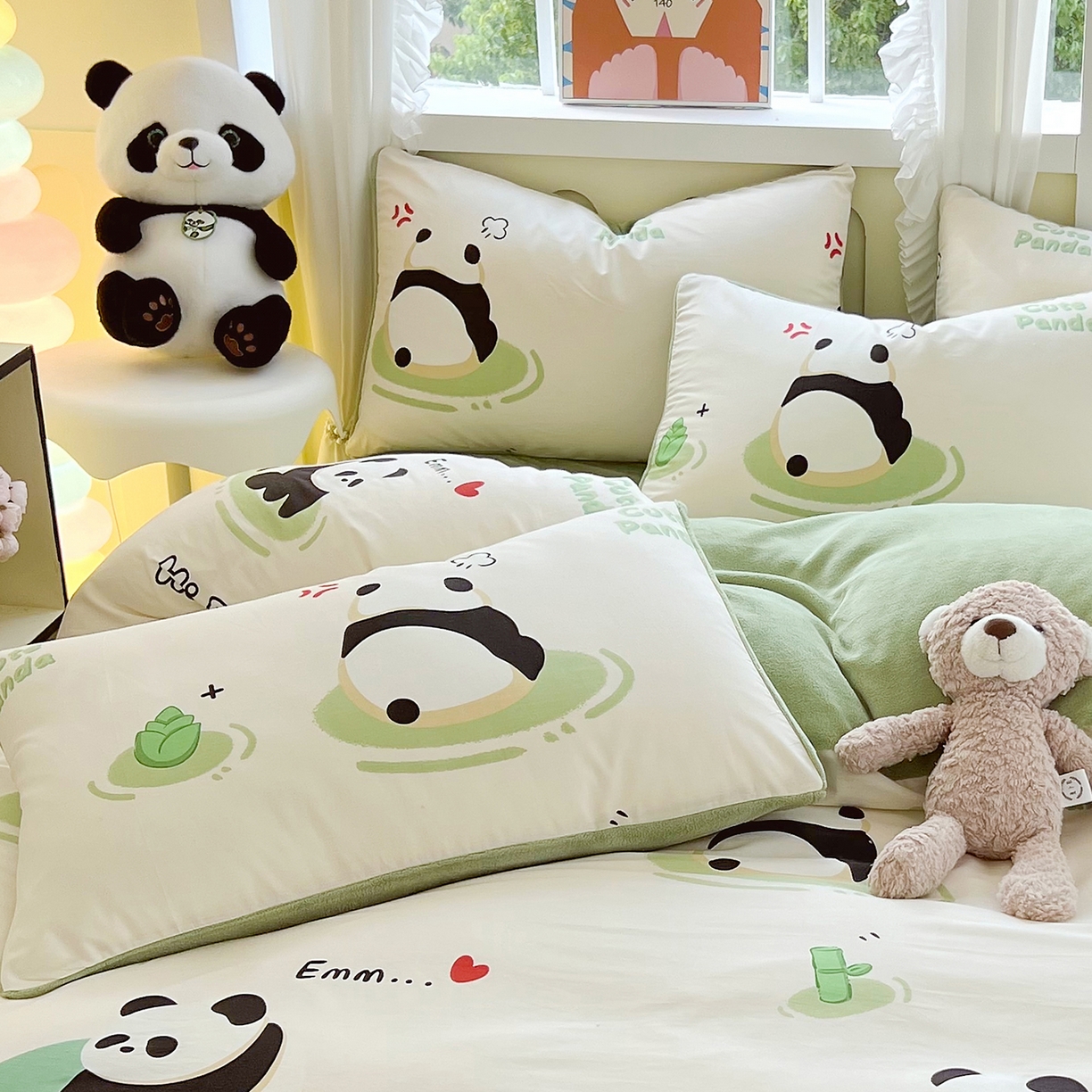 91家纺网 家纺一手货源 找家纺 金鑫汇家纺 2025新款全棉豆豆绒系列单枕套-棉加绒系列 棉加绒-熊猫乐园