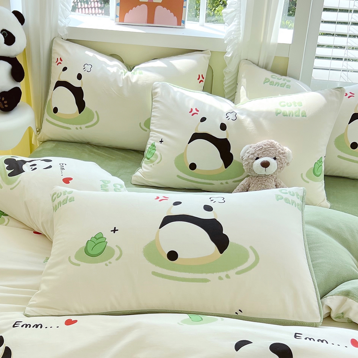 91家纺网 家纺一手货源 找家纺 金鑫汇家纺 2025新款全棉豆豆绒系列单枕套-棉加绒系列 棉加绒-熊猫乐园