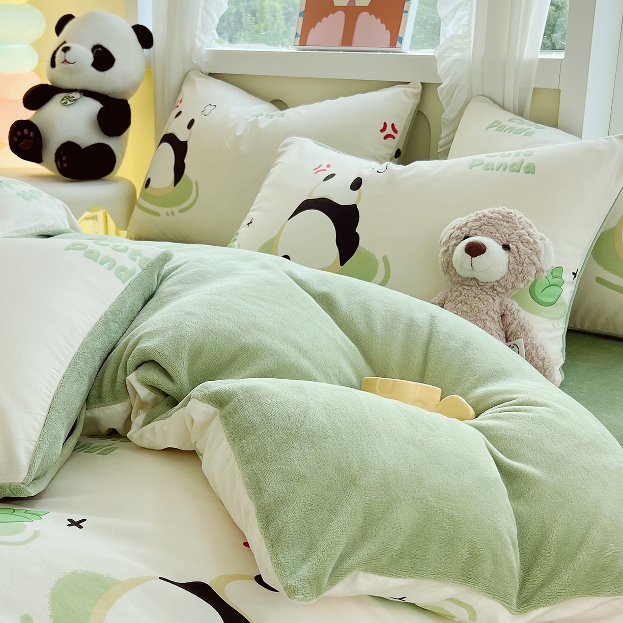 91家纺网 家纺一手货源 找家纺 金鑫汇家纺 2025新款全棉豆豆绒系列单枕套-棉加绒系列 棉加绒-熊猫乐园