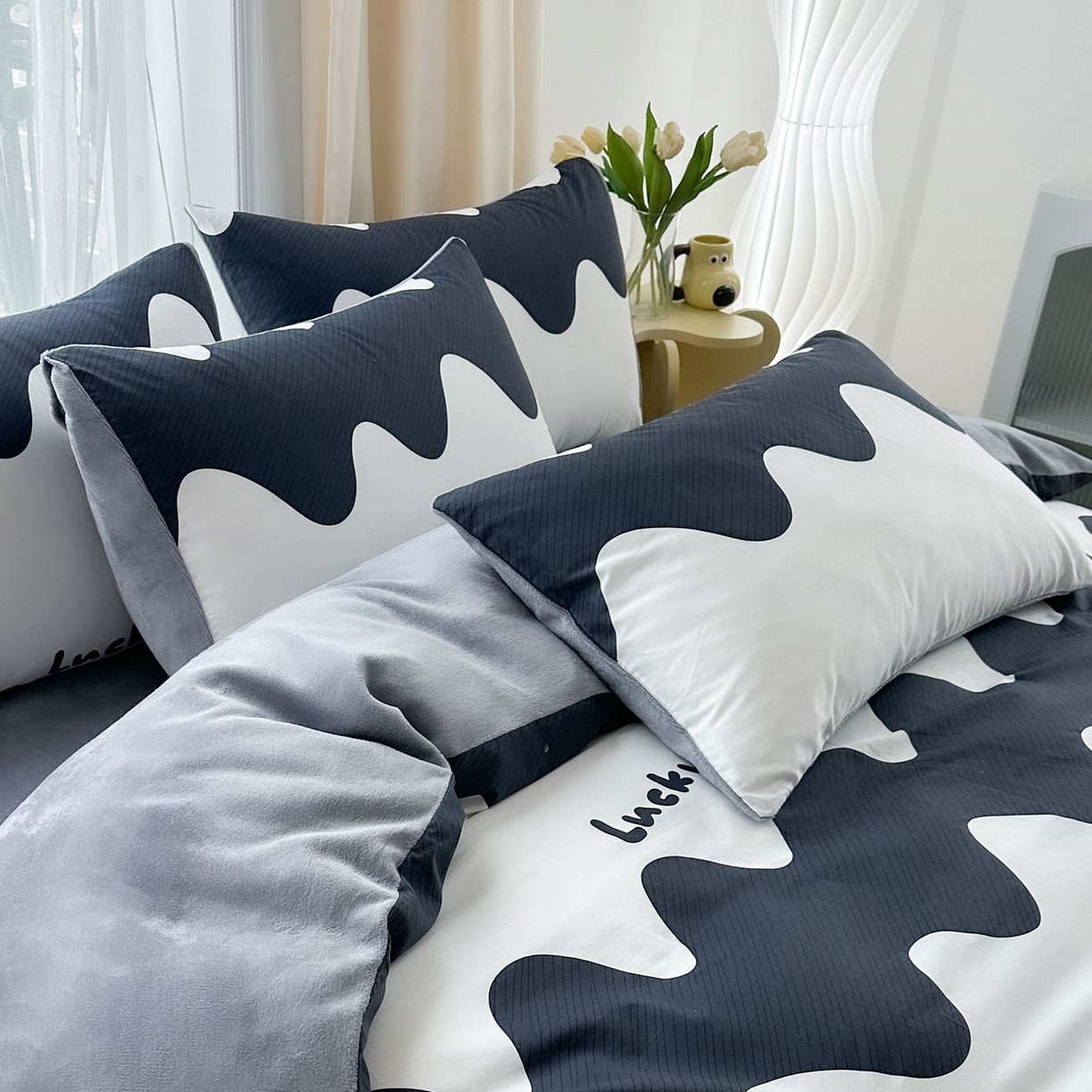 91家纺网 家纺一手货源 找家纺 金鑫汇家纺 2025新款全棉豆豆绒系列单枕套-棉加绒系列 棉加绒-波浪世界