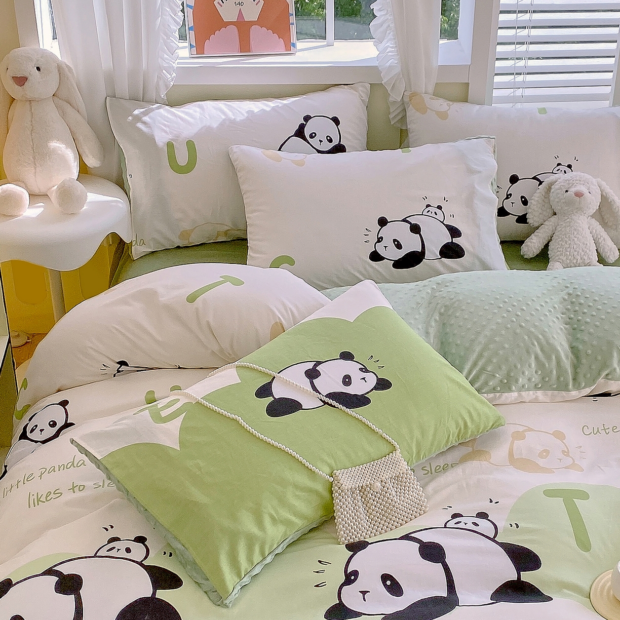 91家纺网 家纺一手货源 找家纺 金鑫汇家纺 2025新款全棉豆豆绒系列单枕套-棉加绒系列 棉加豆豆绒-可爱熊猫