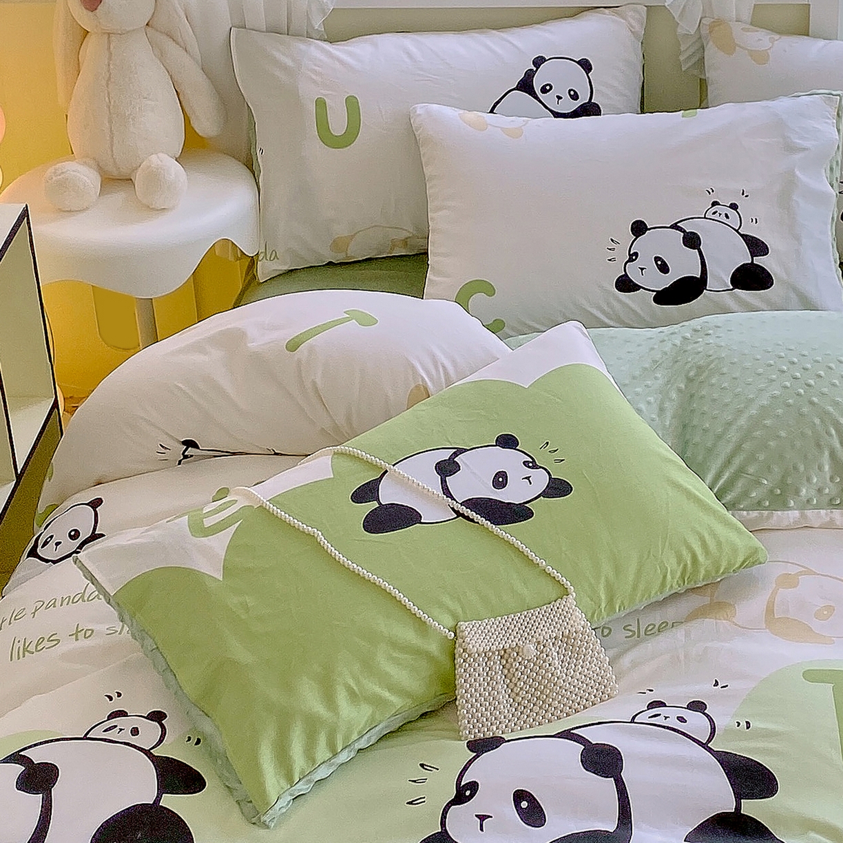 91家纺网 家纺一手货源 找家纺 金鑫汇家纺 2025新款全棉豆豆绒系列单枕套-棉加绒系列 棉加豆豆绒-可爱熊猫