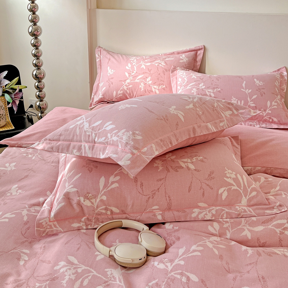 91家纺网 家纺一手货源 找家纺 亿梵家居 2026新款全棉纯棉磨毛四件套 春和景明-粉