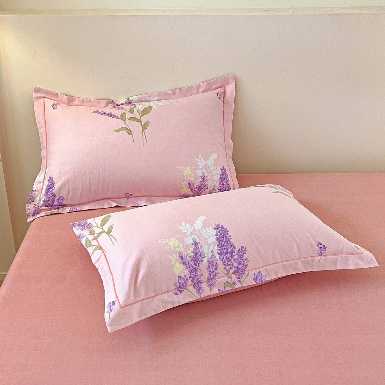 91家纺网 家纺一手货源 找家纺 亿梵家居 2026新款全棉纯棉磨毛四件套 风中摇曳-粉