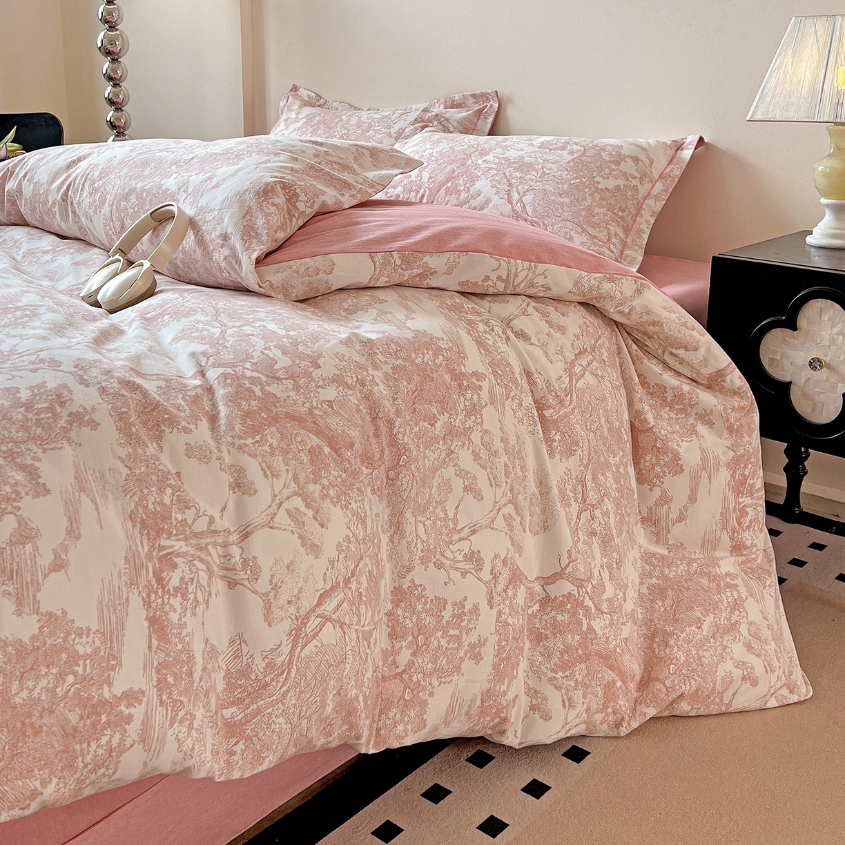 91家纺网 家纺一手货源 找家纺 亿梵家居 2026新款全棉纯棉磨毛四件套 沁语繁花-粉