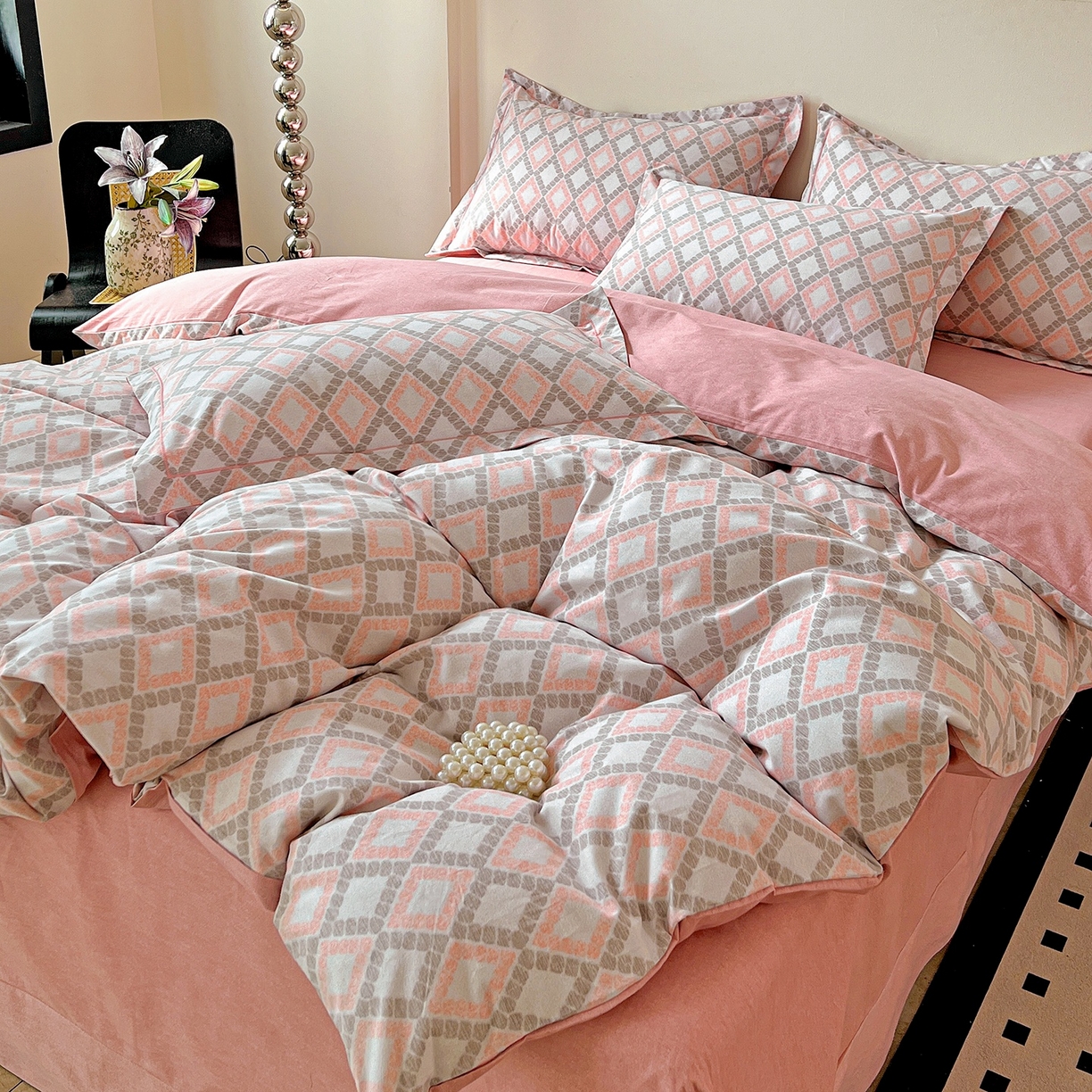 91家纺网 家纺一手货源 找家纺 亿梵家居 2026新款全棉纯棉磨毛四件套 莎莉亚-粉