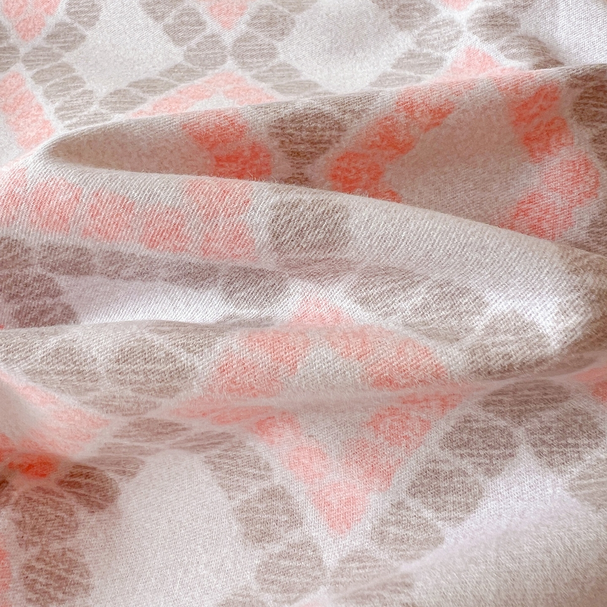 91家纺网 家纺一手货源 找家纺 亿梵家居 2026新款全棉纯棉磨毛四件套 莎莉亚-粉