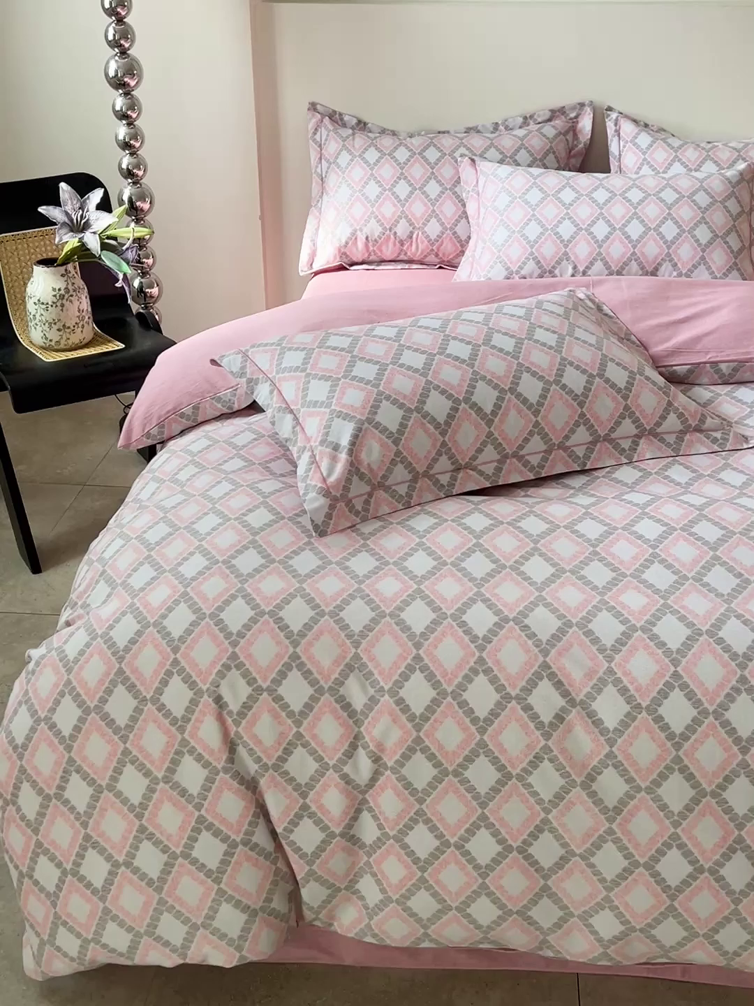 91家纺网 家纺一手货源 找家纺 亿梵家居 2026新款全棉纯棉磨毛四件套 莎莉亚-粉