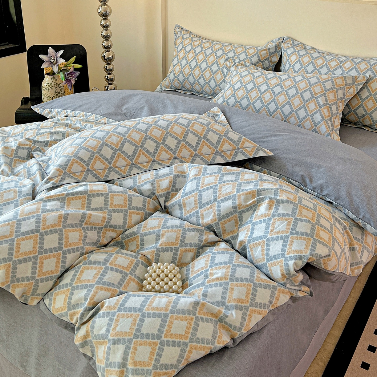 91家纺网 家纺一手货源 找家纺 亿梵家居 2026新款全棉纯棉磨毛四件套 莎莉亚-蓝