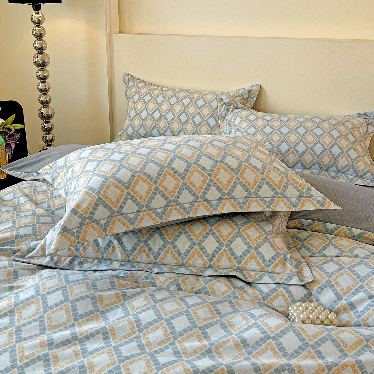 91家纺网 家纺一手货源 找家纺 亿梵家居 2026新款全棉纯棉磨毛四件套 莎莉亚-蓝