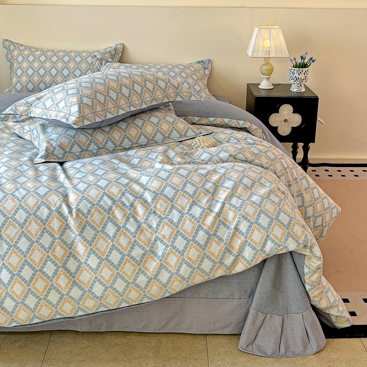 91家纺网 家纺一手货源 找家纺 亿梵家居 2026新款全棉纯棉磨毛四件套 莎莉亚-蓝