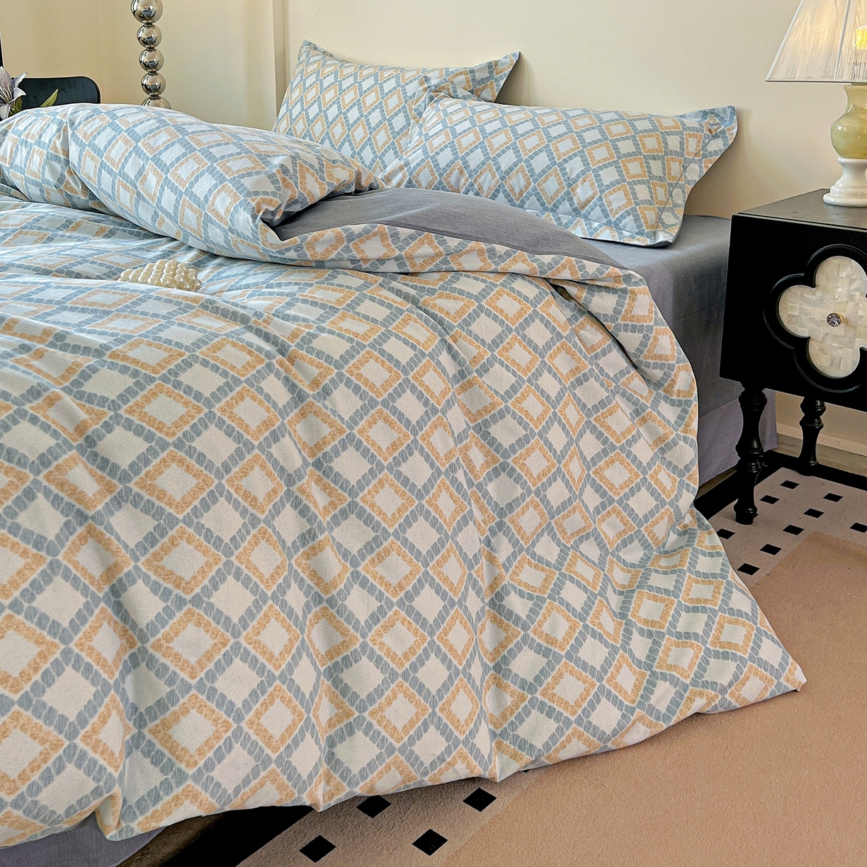 91家纺网 家纺一手货源 找家纺 亿梵家居 2026新款全棉纯棉磨毛四件套 莎莉亚-蓝