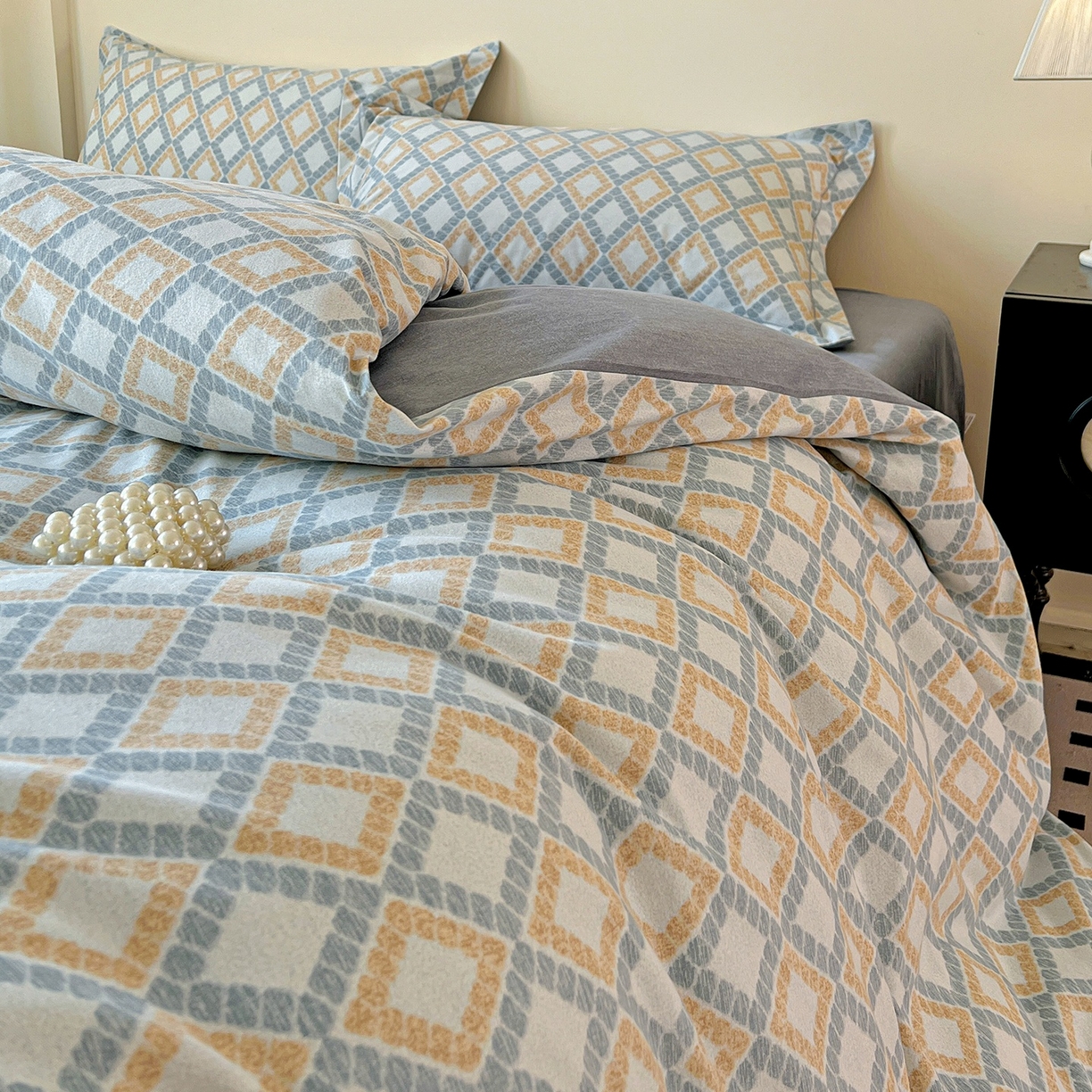 91家纺网 家纺一手货源 找家纺 亿梵家居 2026新款全棉纯棉磨毛四件套 莎莉亚-蓝