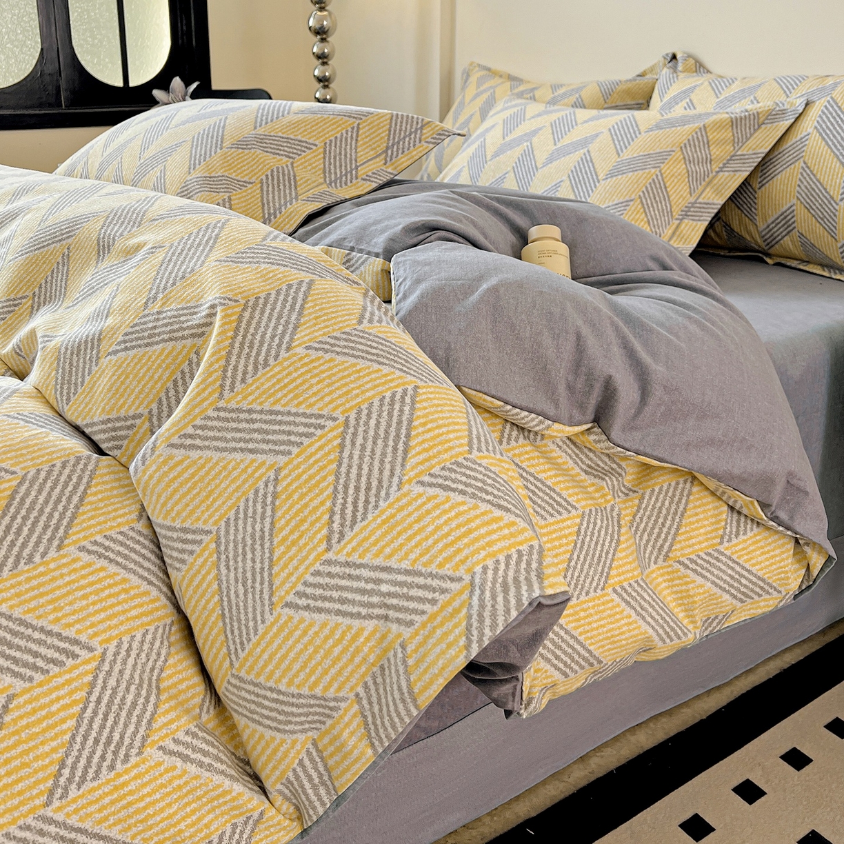 91家纺网 家纺一手货源 找家纺 亿梵家居 2026新款全棉纯棉磨毛四件套 施华洛-灰