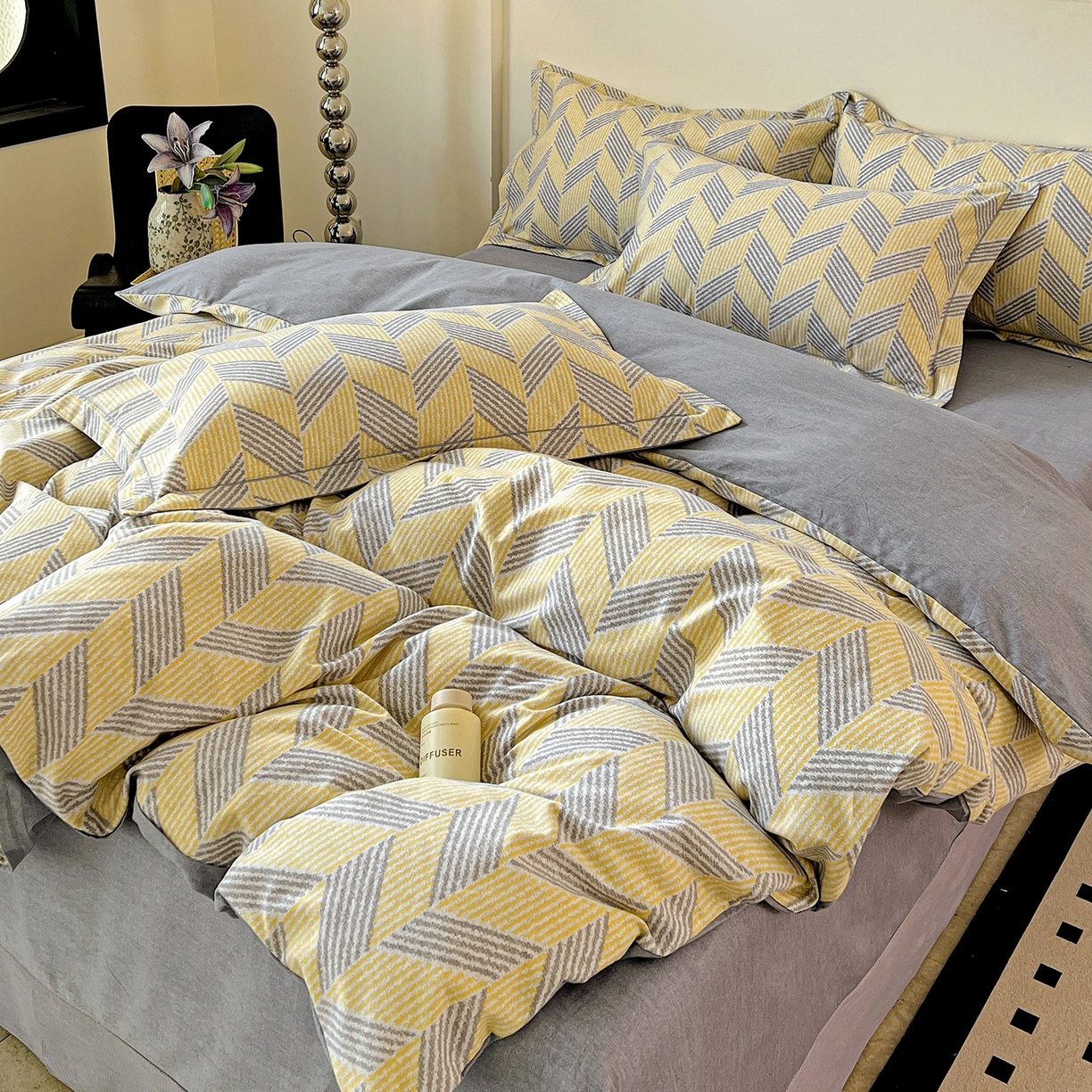 91家纺网 家纺一手货源 找家纺 亿梵家居 2026新款全棉纯棉磨毛四件套 施华洛-灰