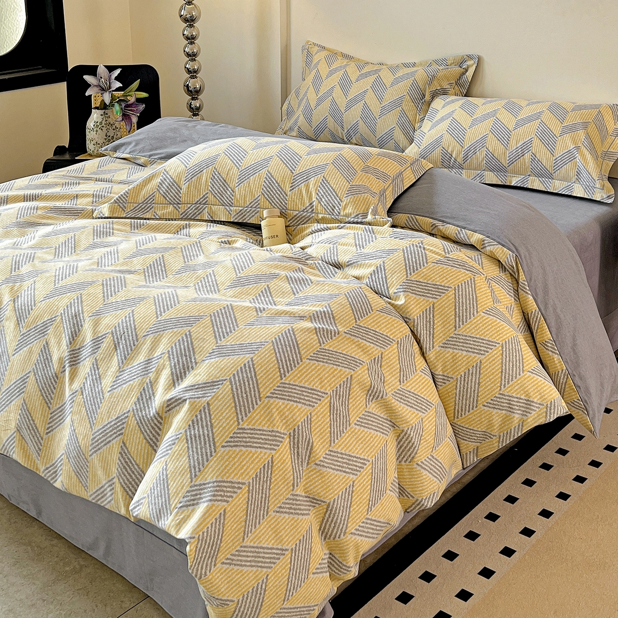 91家纺网 家纺一手货源 找家纺 亿梵家居 2026新款全棉纯棉磨毛四件套 施华洛-灰