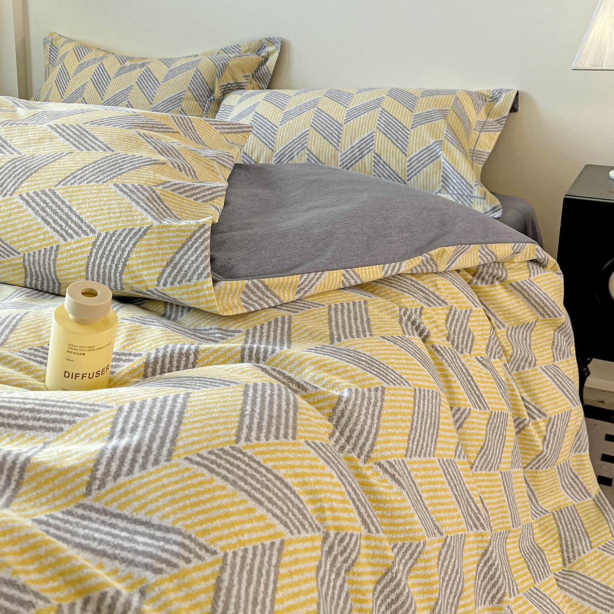 91家纺网 家纺一手货源 找家纺 亿梵家居 2026新款全棉纯棉磨毛四件套 施华洛-灰