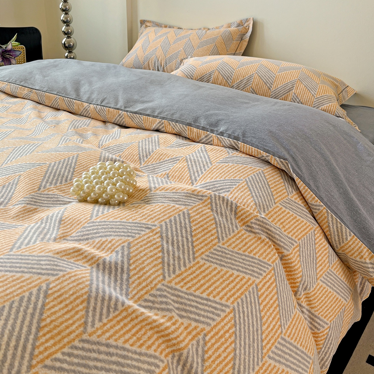 91家纺网 家纺一手货源 找家纺 亿梵家居 2026新款全棉纯棉磨毛四件套 施华洛-咖