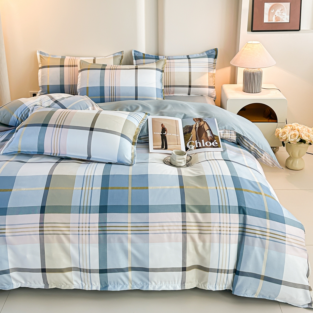 91家纺网 家纺一手货源 找家纺 楠沐家纺 2025年新款无印风学生印花四件套芦荟棉水洗棉 英伦蓝格