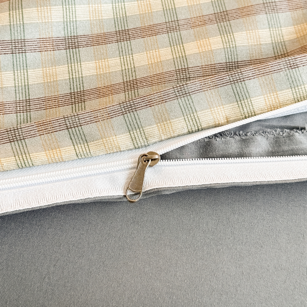 91家纺网 家纺一手货源 找家纺 楠沐家纺 2025年新款无印风学生印花四件套芦荟棉水洗棉 觅遇