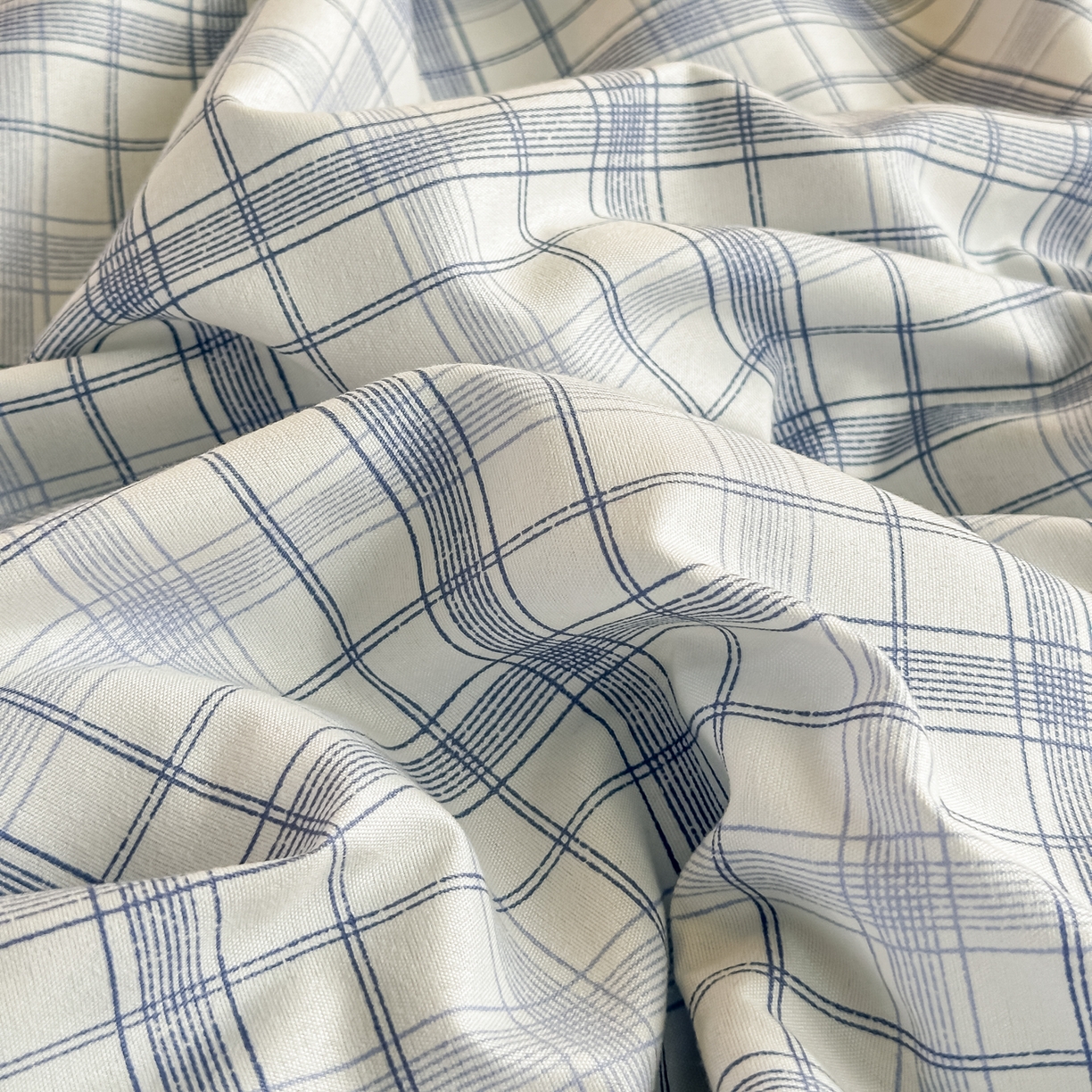 91家纺网 家纺一手货源 找家纺 楠沐家纺 2025年新款无印风学生印花四件套芦荟棉水洗棉 晴空蓝格