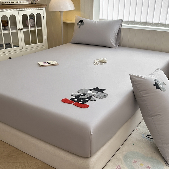 91家纺网 家纺一手货源 找家纺 卡诗兰 2025新款100支全棉磨毛毛巾绣床笠三件套 小象先生