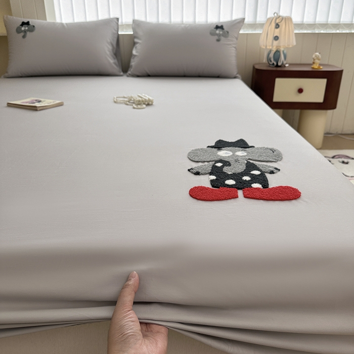 91家纺网 家纺一手货源 找家纺 卡诗兰 2025新款100支全棉磨毛毛巾绣床笠三件套 小象先生