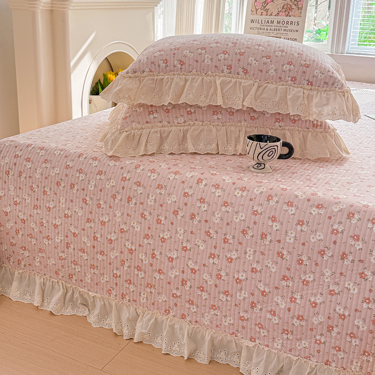 91家纺网 家纺一手货源 找家纺 亨通家纺 2026新款古法水洗棉花边夹棉床盖单床盖床盖单件 和风细雨