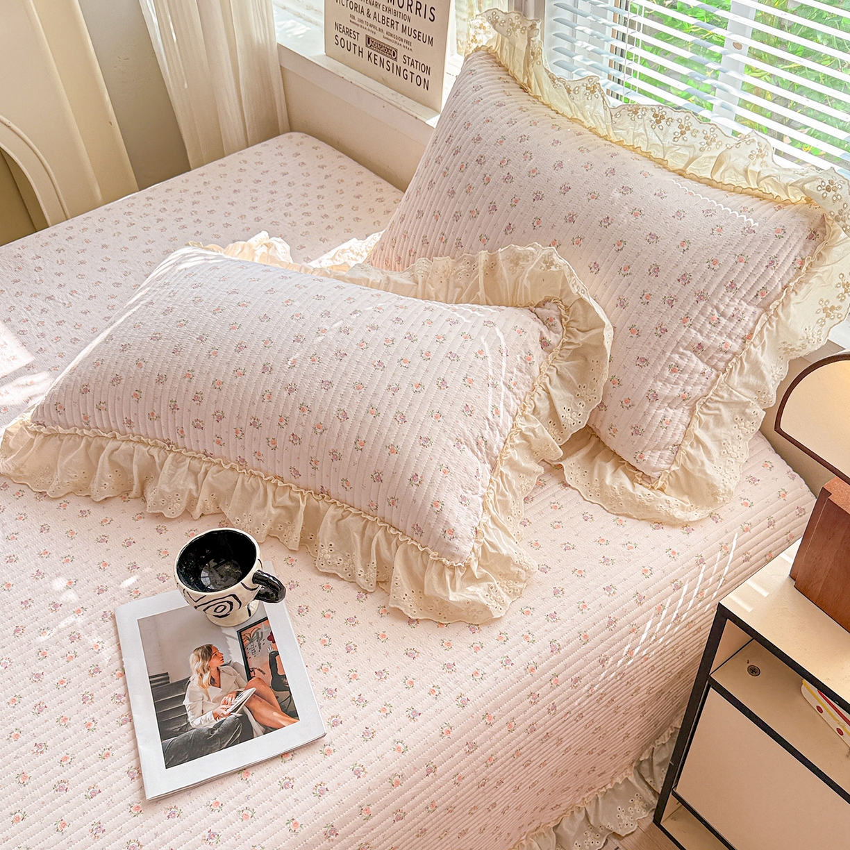 91家纺网 家纺一手货源 找家纺 亨通家纺 2026新款古法水洗棉花边夹棉床盖单床盖床盖单件 小苍兰