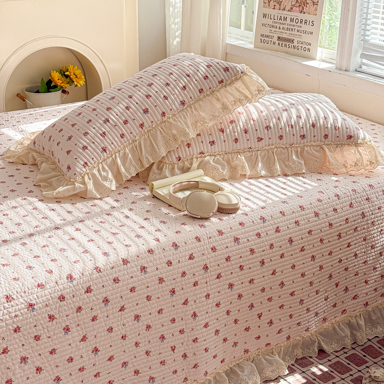 91家纺网 家纺一手货源 找家纺 亨通家纺 2026新款古法水洗棉花边夹棉床盖单床盖床盖单件 瑶花知