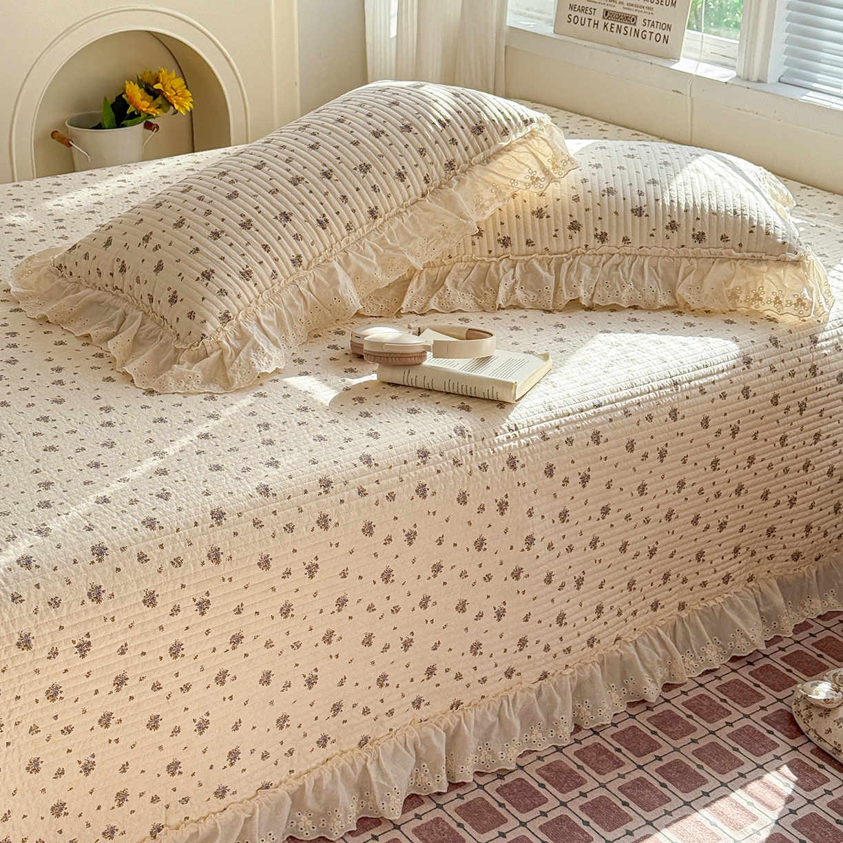 91家纺网 家纺一手货源 找家纺 亨通家纺 2026新款古法水洗棉花边夹棉床盖单床盖床盖单件 珍妮