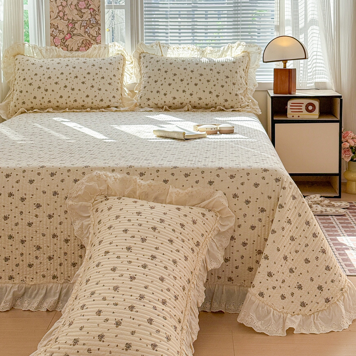 91家纺网 家纺一手货源 找家纺 亨通家纺 2026新款古法水洗棉花边夹棉床盖单床盖床盖单件 珍妮