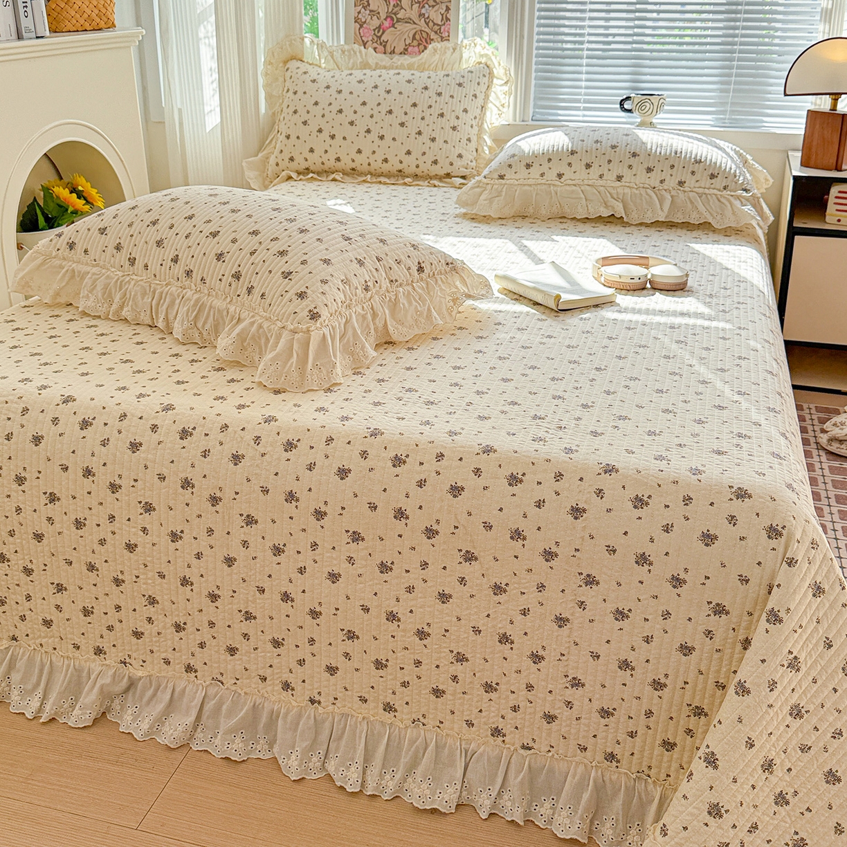 91家纺网 家纺一手货源 找家纺 亨通家纺 2026新款古法水洗棉花边夹棉床盖单床盖床盖单件 珍妮